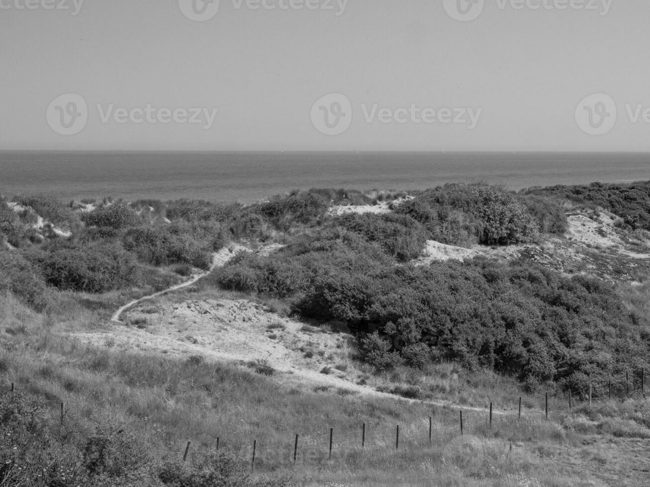 das Stadt von Ostende und das Belgier Küste foto