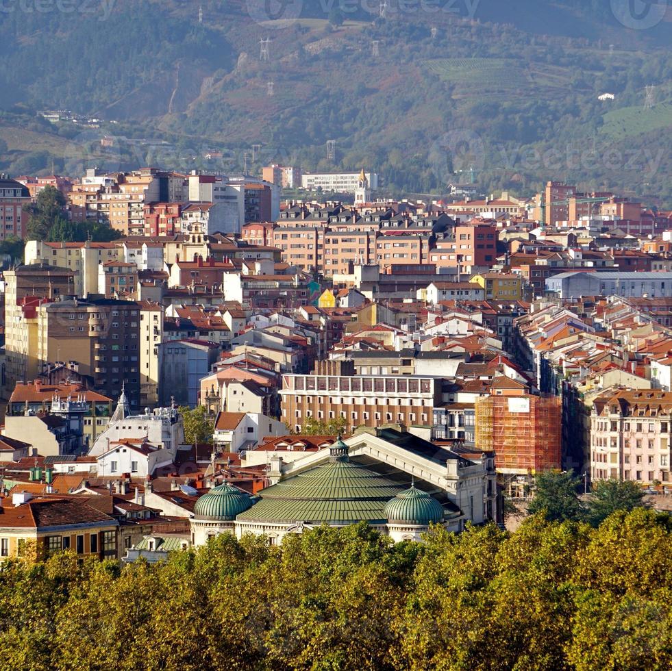 stadtbild von bilbao stadt spanien foto