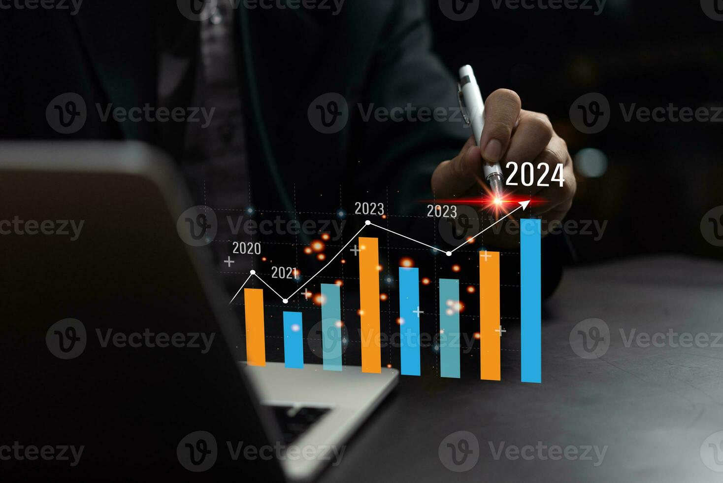 Geschäftsmann berühren Graph Analyse Tore 2024 virtuell Bildschirm. Geschäft Bericht finanziell Investition Diagramm Diagramm Wachstum Strategie Konzept. foto