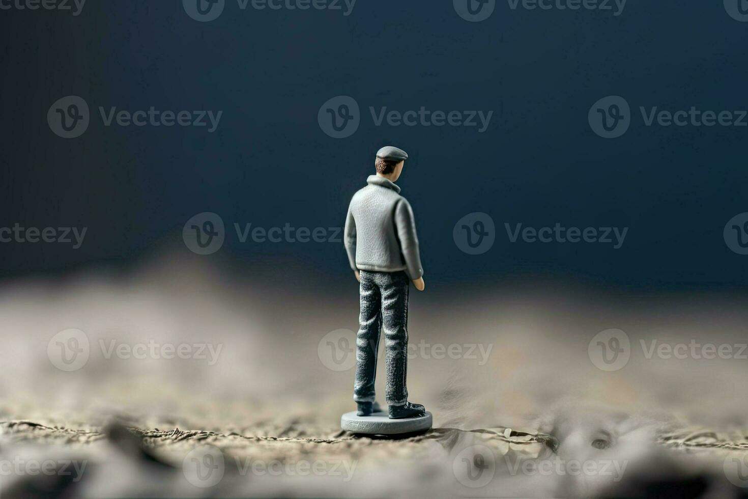 einsam Mann steht im Mitte von leeren Raum. psychologisch Konzept von Einsamkeit, Leere, Traurigkeit, Hilflosigkeit erstellt mit generativ ai Technologie foto