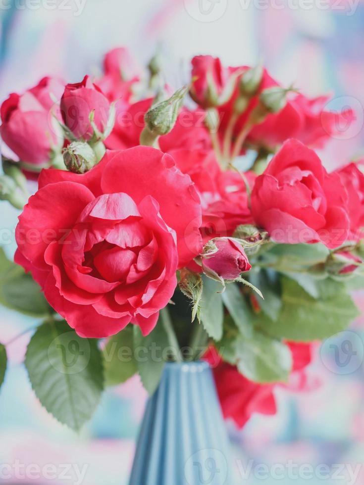 Strauß roter Rosen foto