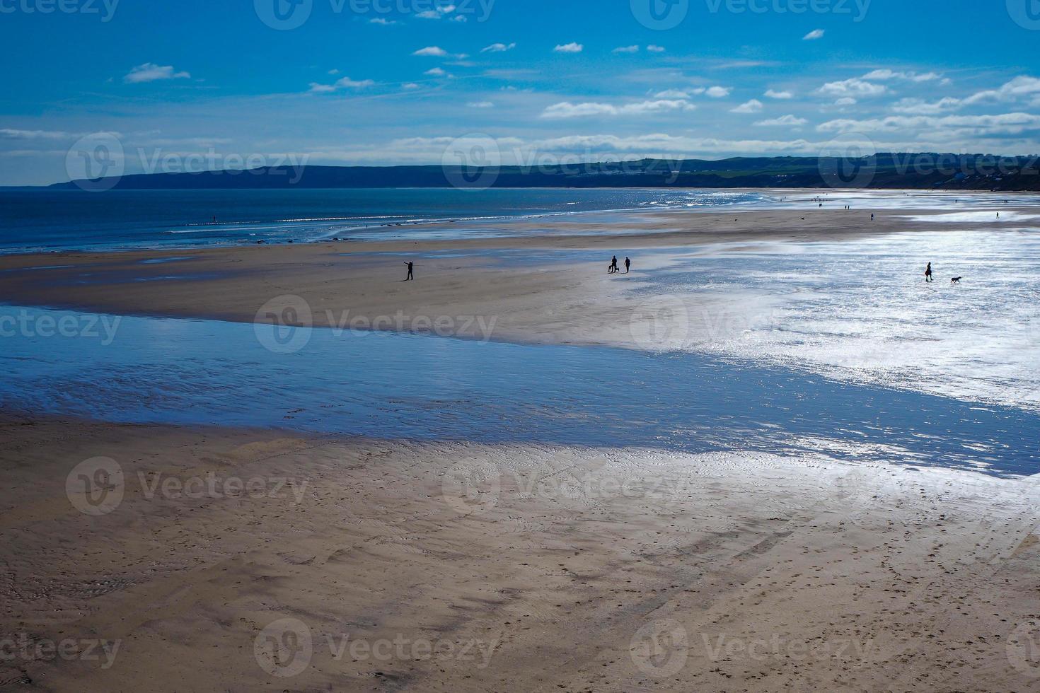 schöner Sandstrand bei Filey North Yorkshire England bei Ebbe foto