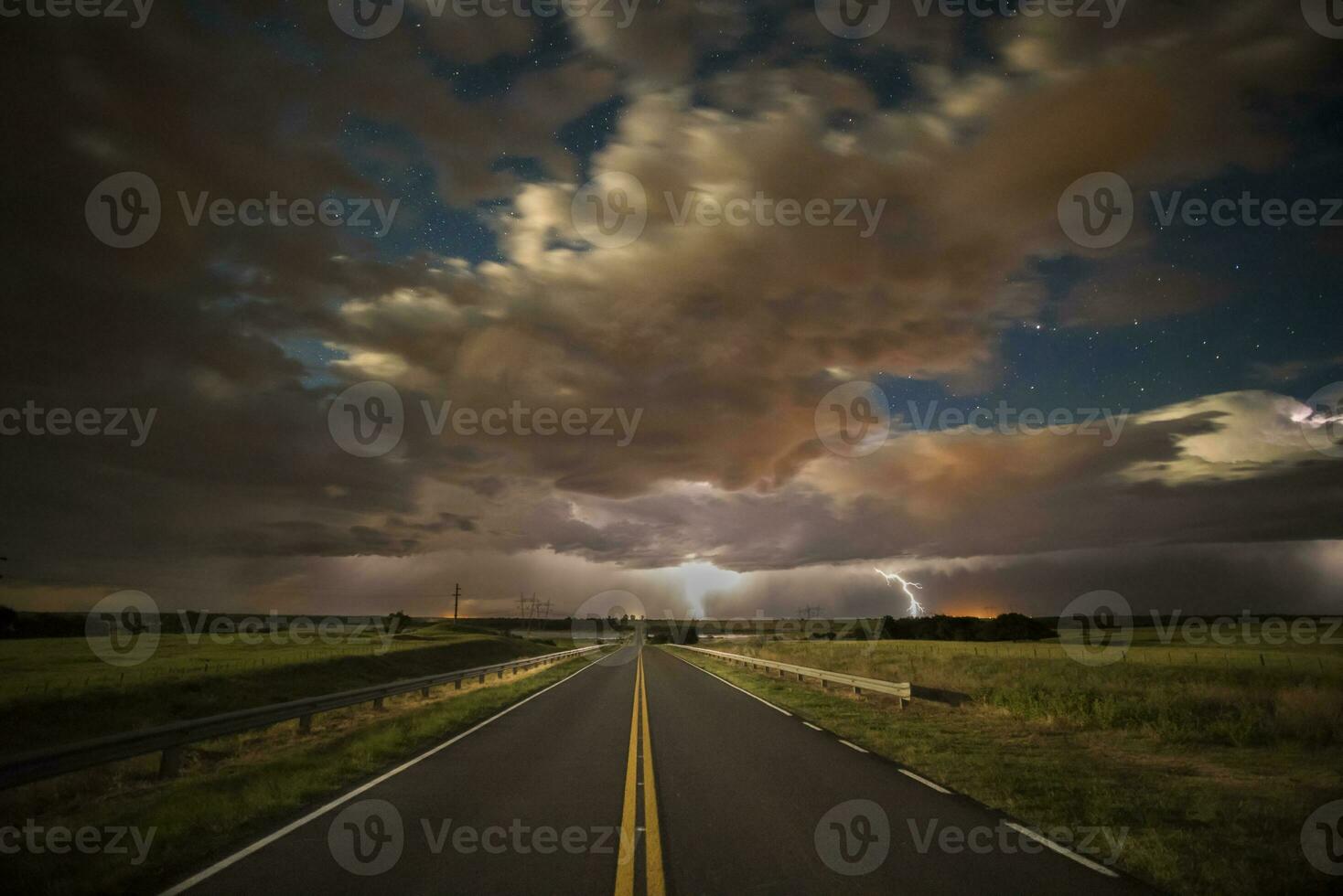 ländlich Sonnenuntergang Pampas Landschaft, la Pampa Provinz, Patagonien, Argentinien foto