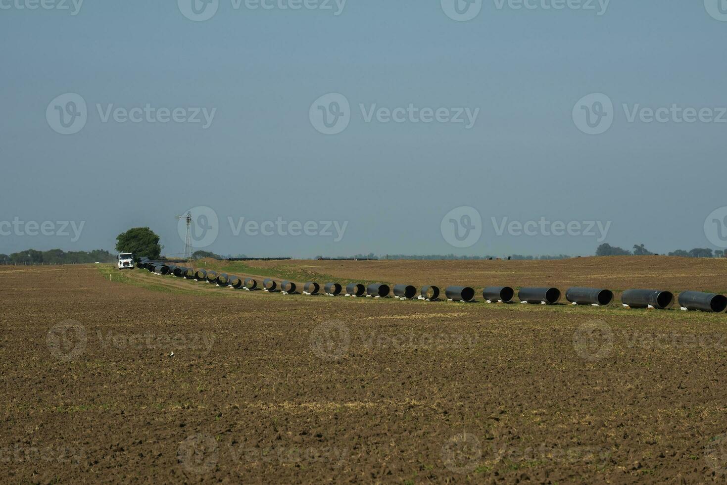 Gas Pipeline Konstruktion, la Pampa Provinz , Patagonien, Argentinien. foto