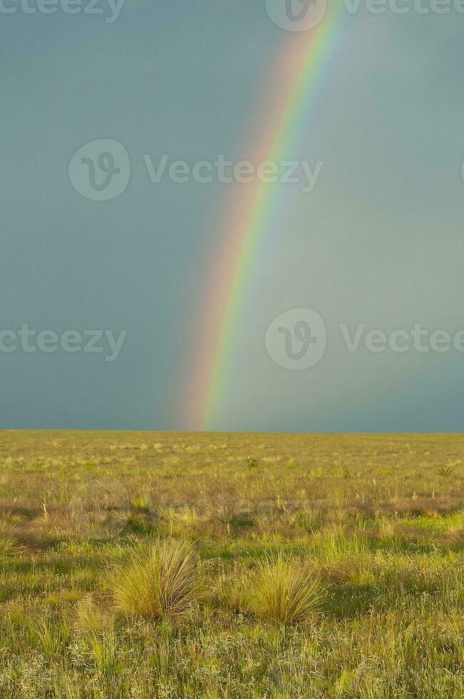 ländlich Landschaft und Regenbogen, Buenos Aires Provinz , Argentinien foto