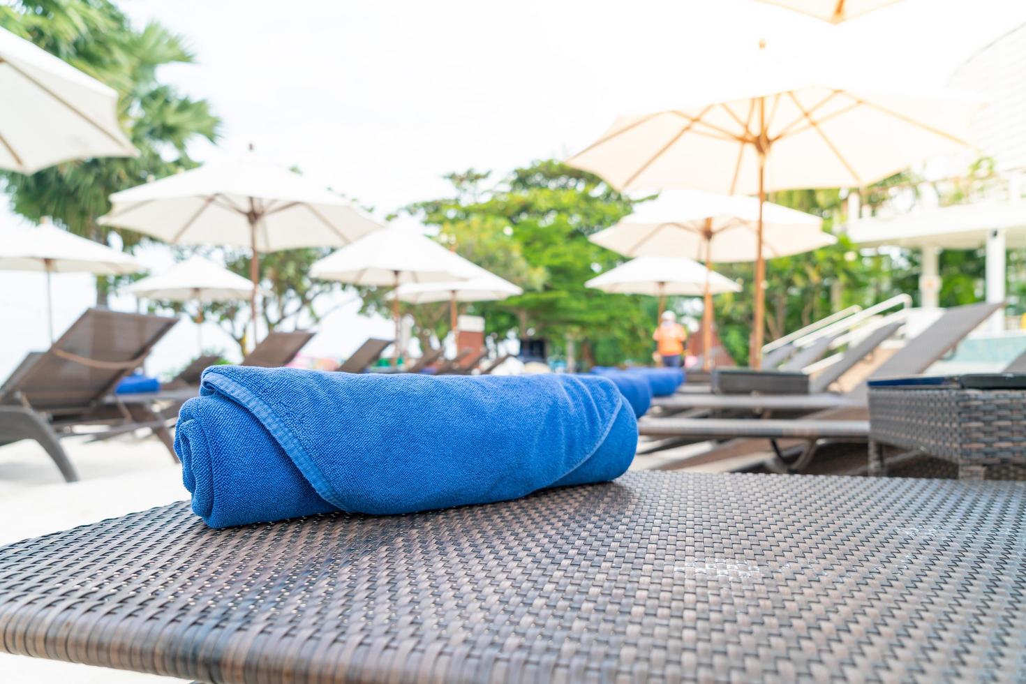 Nahaufnahme Handtuch auf einem Strandkorb - Reise- und Urlaubskonzept foto