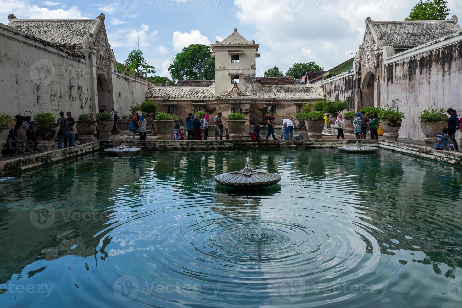 der tamansari wassertempel in yogyakarta foto