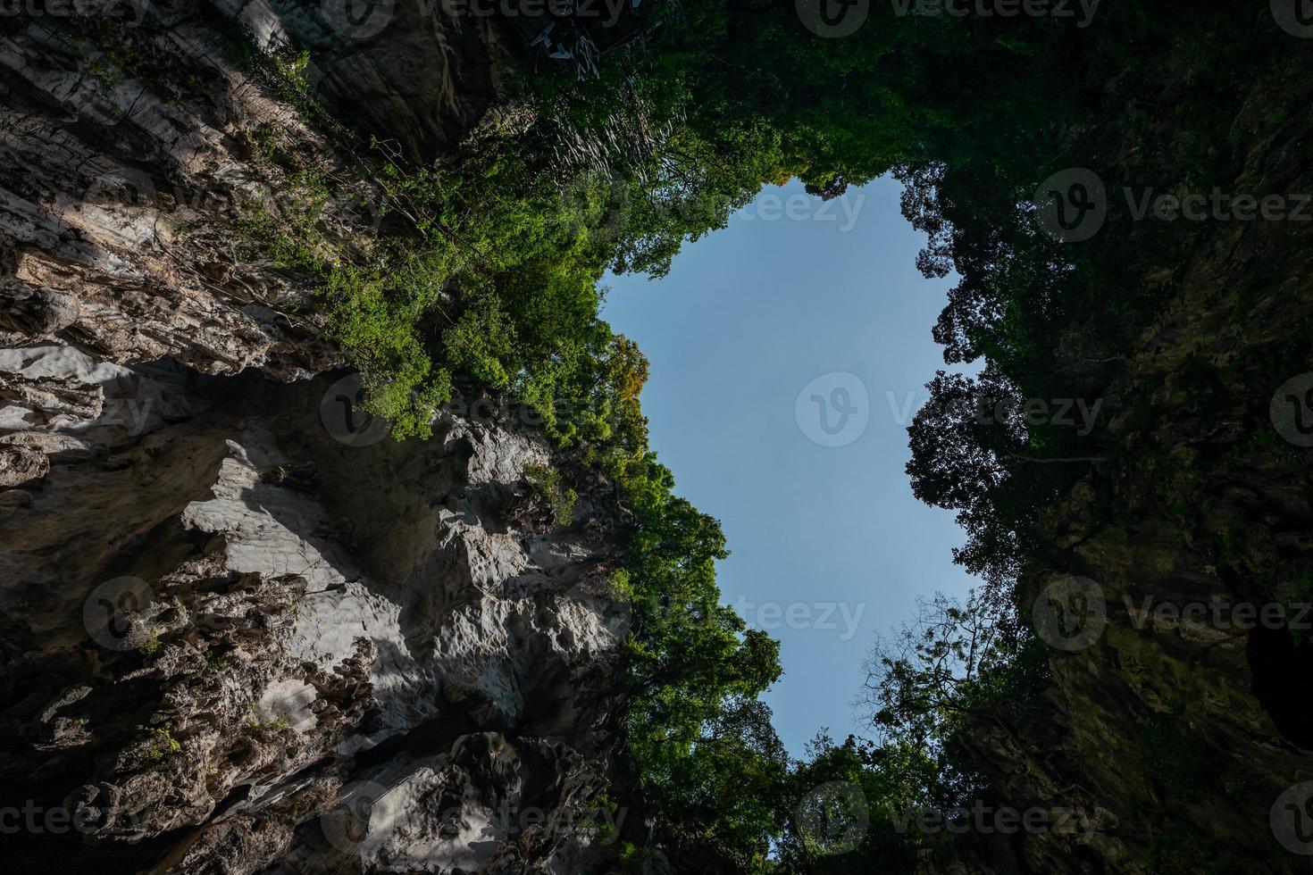 Blick auf die Spitze der Batu-Höhlen in Kuala Lumpur foto