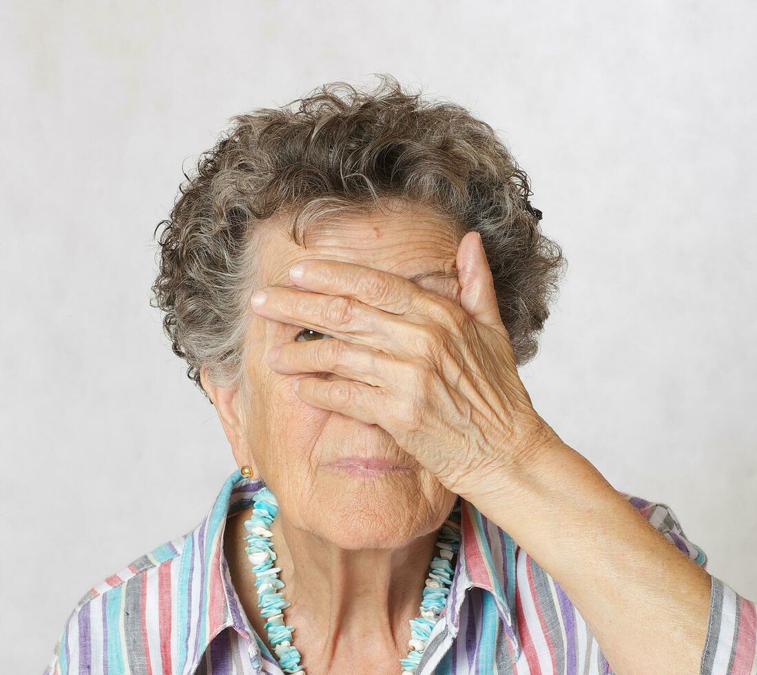 Senior Frau Show Das ihr richtig sind begrenzt foto