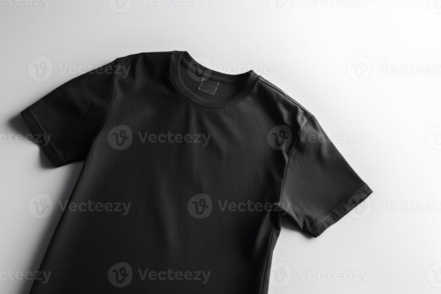 Eleganz im Einfachheit, leeren schwarz T-Shirt Attrappe, Lehrmodell, Simulation auf Weiß Hintergrund ai generiert foto