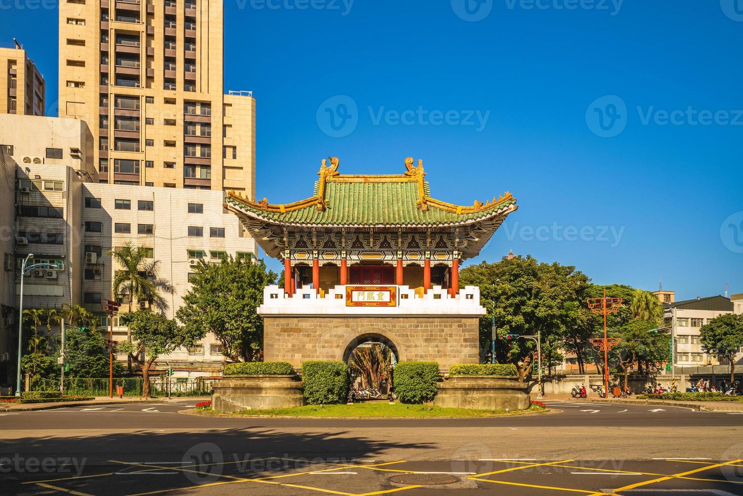 sekundäres südliches Tor, auch bekannt als Chongxi-Tor, der alten Stadt Taipeh. foto