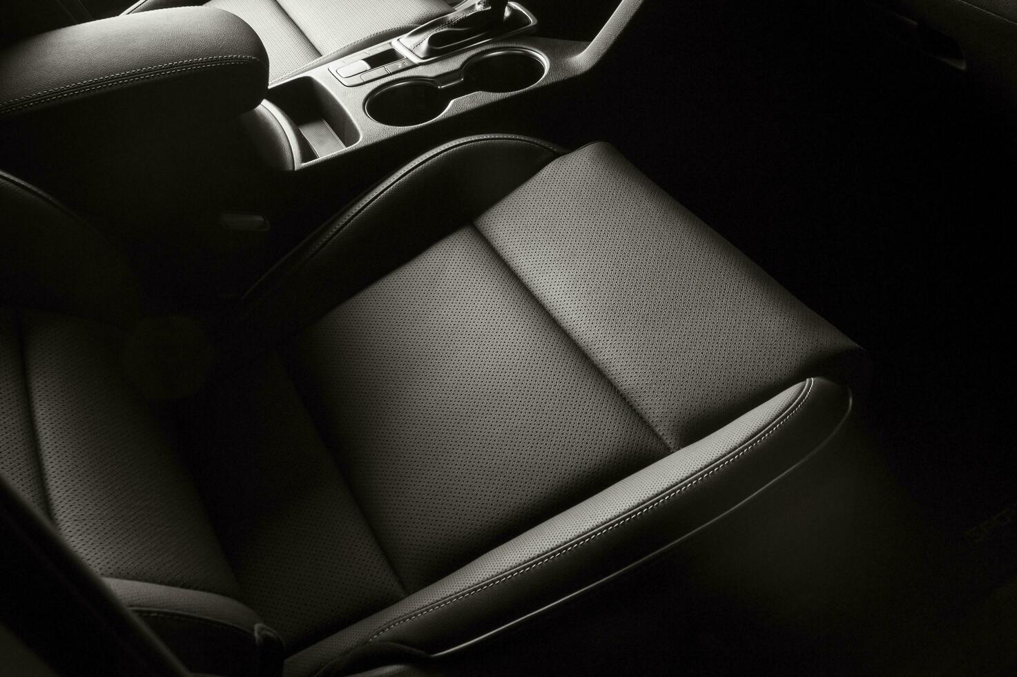 Neu Auto Sitz, mit Einzelheiten im schwarz Leder, modern und luxuriös foto