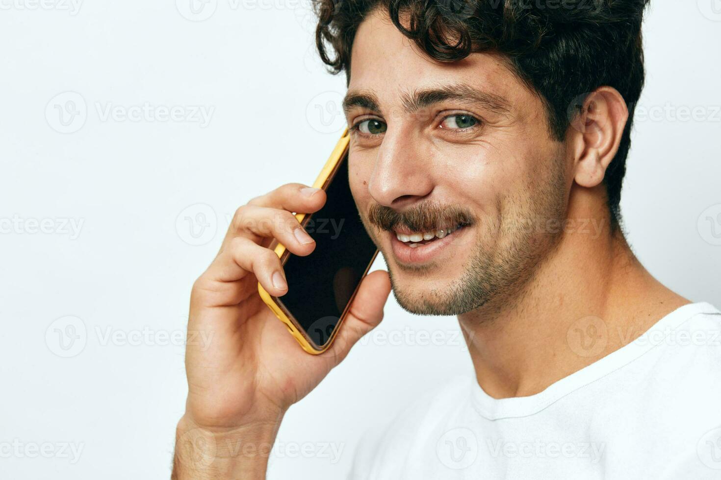 Weiß Mann Technologie T-Shirt Botschaft Hipster Telefon online foto