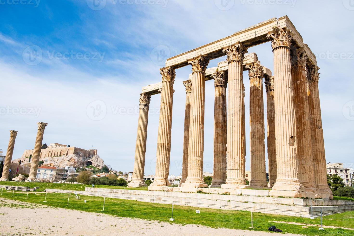 Ruinen des antiken Tempels des Olympischen Zeus in Athen, Griechenland foto