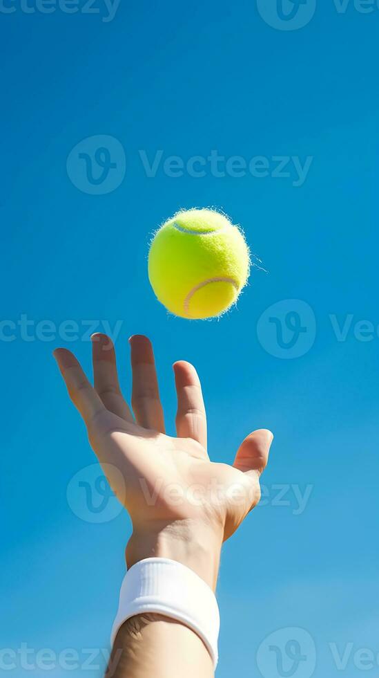 Hand von ein Mann werfen Tennis Ball. ai generiert foto