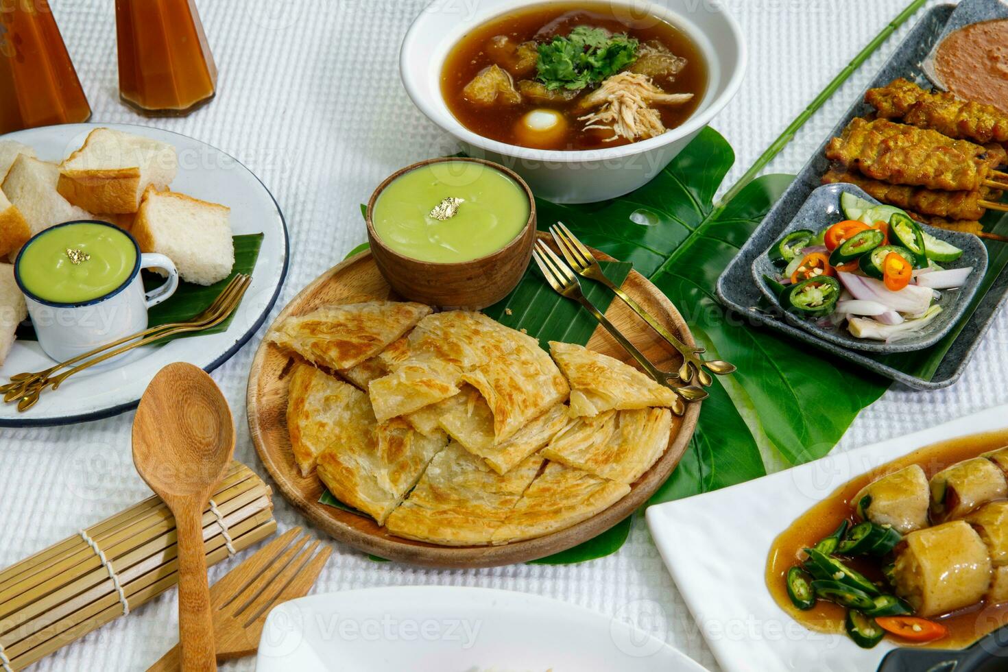 Roti und Pandan Vanillepudding, Grün Pudding Sahne mit roti.thai Dessert foto