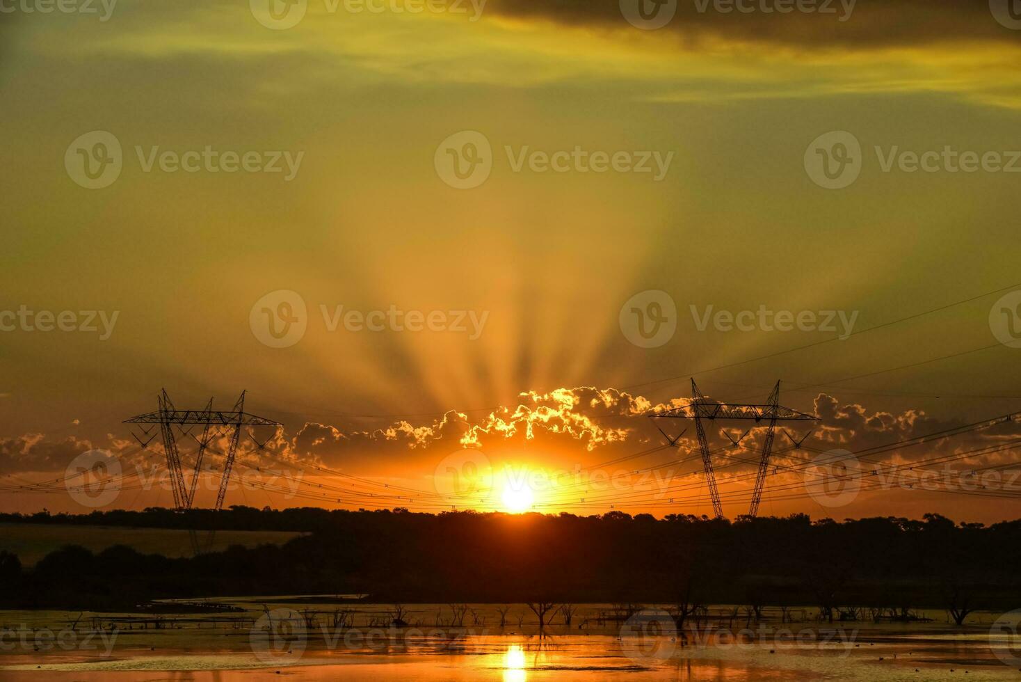 schön Sonnenuntergang Aussicht im las Pampas, Argentinien foto