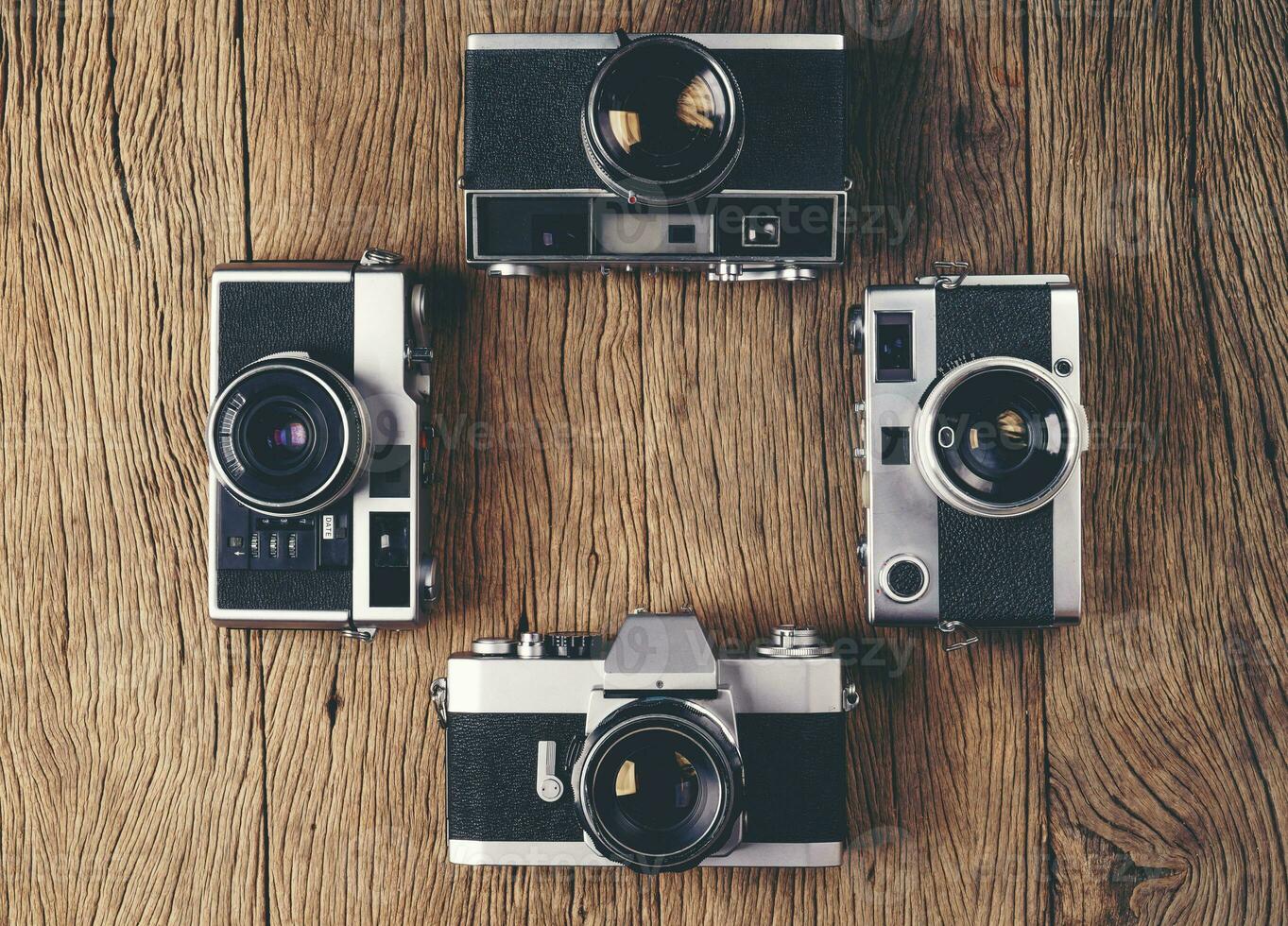 Jahrgang alt Film Kamera auf Holz Tafel foto