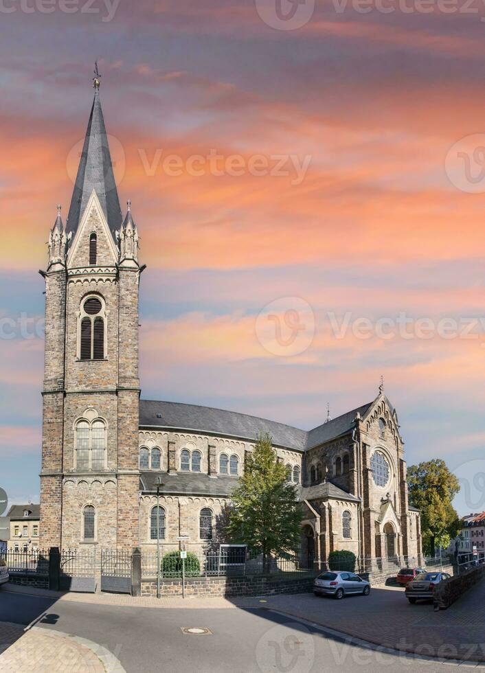 Bild von das Kirche im Deutsche Stadt, Dorf Schlecht Dürkheim foto