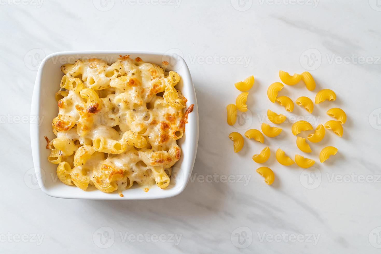 American Mac and Cheese, Makkaroni-Nudeln in Käsesauce foto