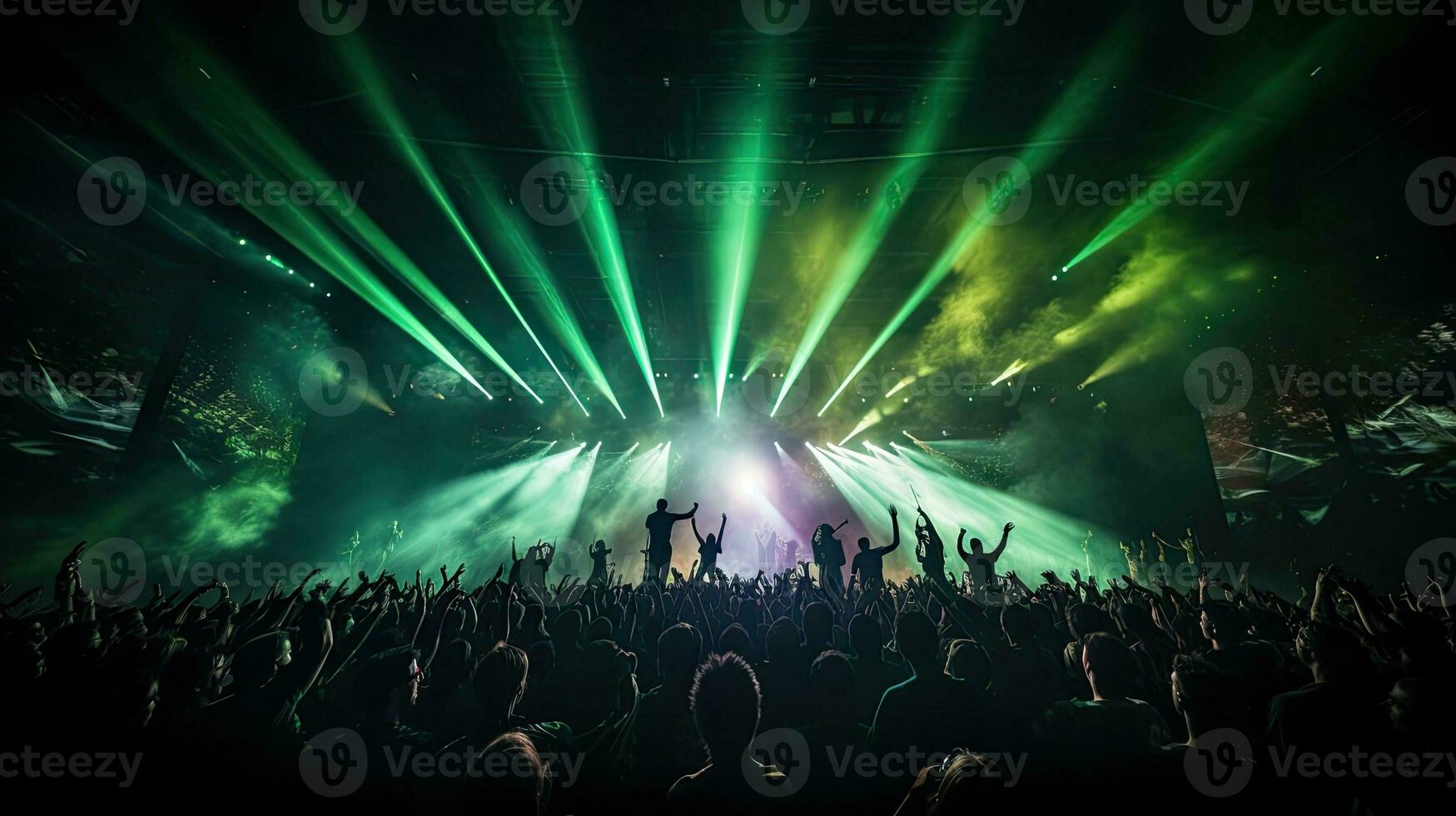 überfüllt Konzert Halle mit Grün Bühne Beleuchtung Felsen Show Menschen Silhouette bunt Konfetti Explosion im das Luft beim ein Festival foto