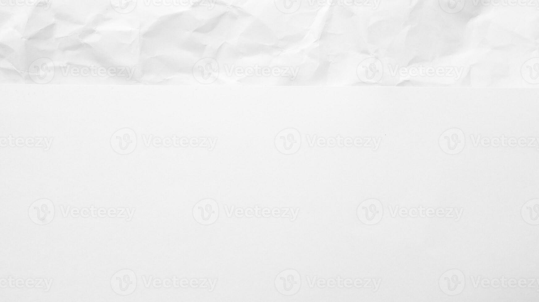 Weiß Papier Textur Hintergrund. zerknittert Weiß Papier abstrakt gestalten Hintergrund mit Raum Papier recyceln zum Text foto