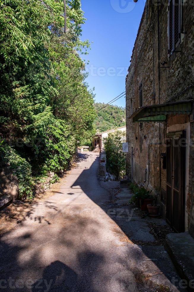 Straße innerhalb des Landes von Stifone foto