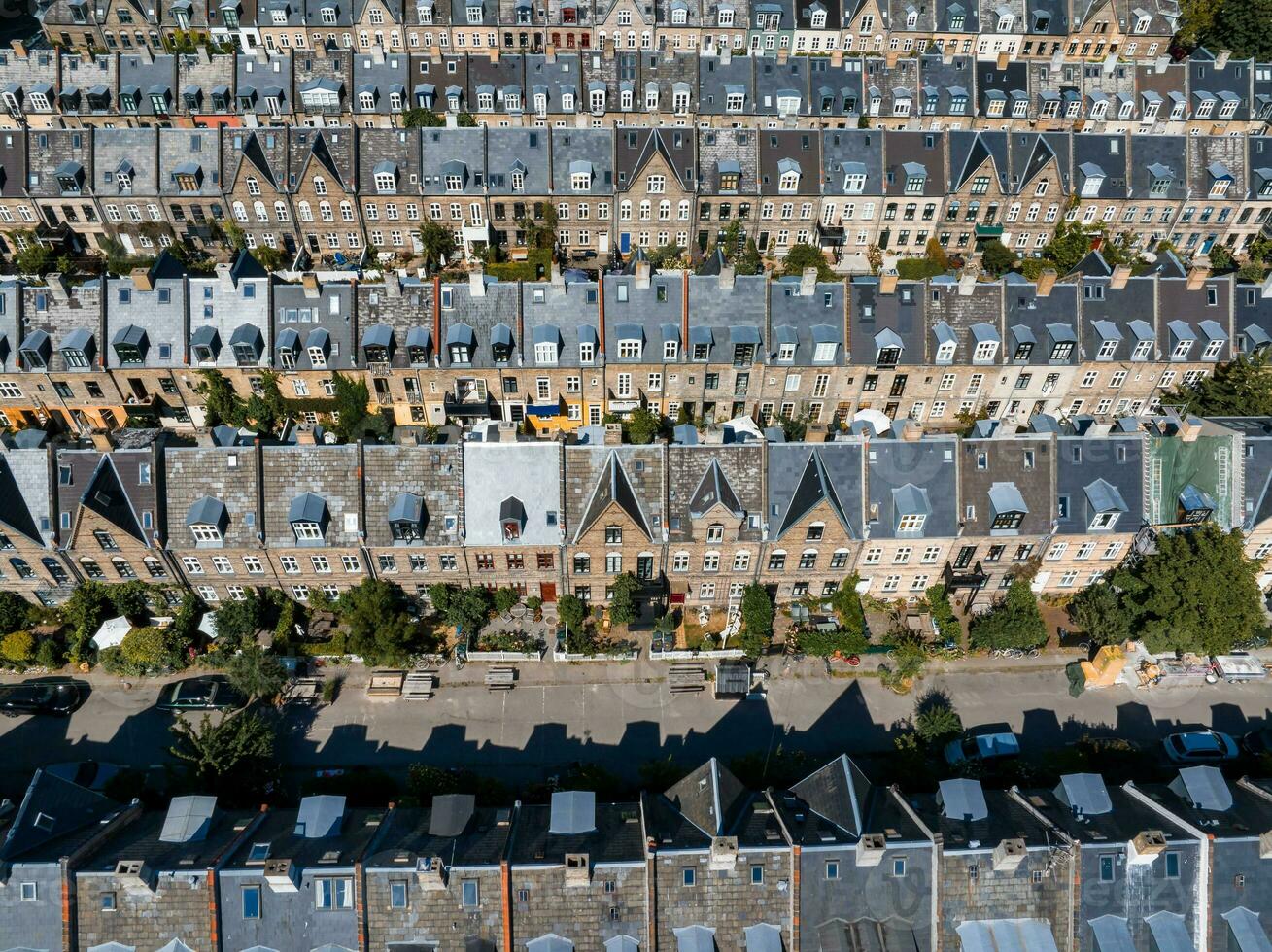 Antenne Aussicht von das Dächer von kartoffelraekkerne Nachbarschaft, im Österbro, Kopenhagen, Dänemark. foto