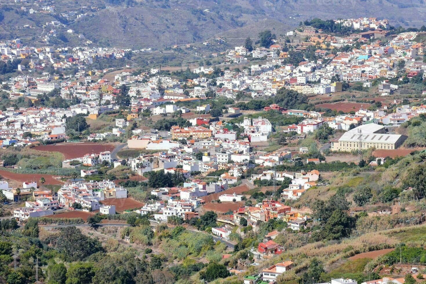 ein Aussicht von das Stadt, Dorf von Kana, im das Berge foto