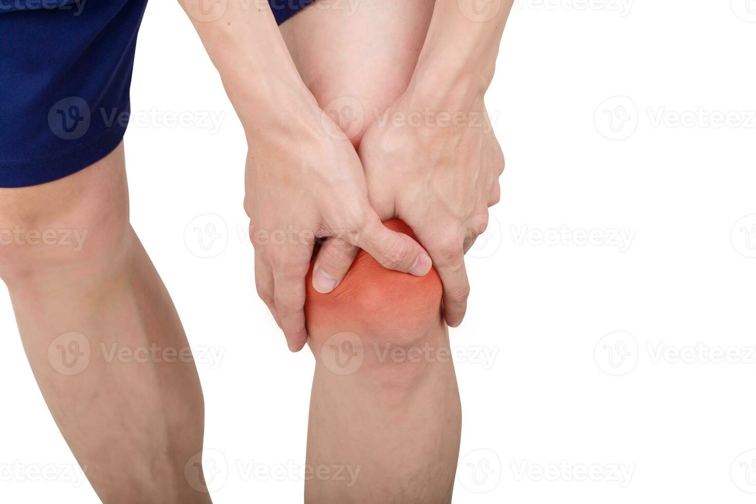 schließen oben männlich Knie Schmerzen isoliert Weiß Hintergrund. foto
