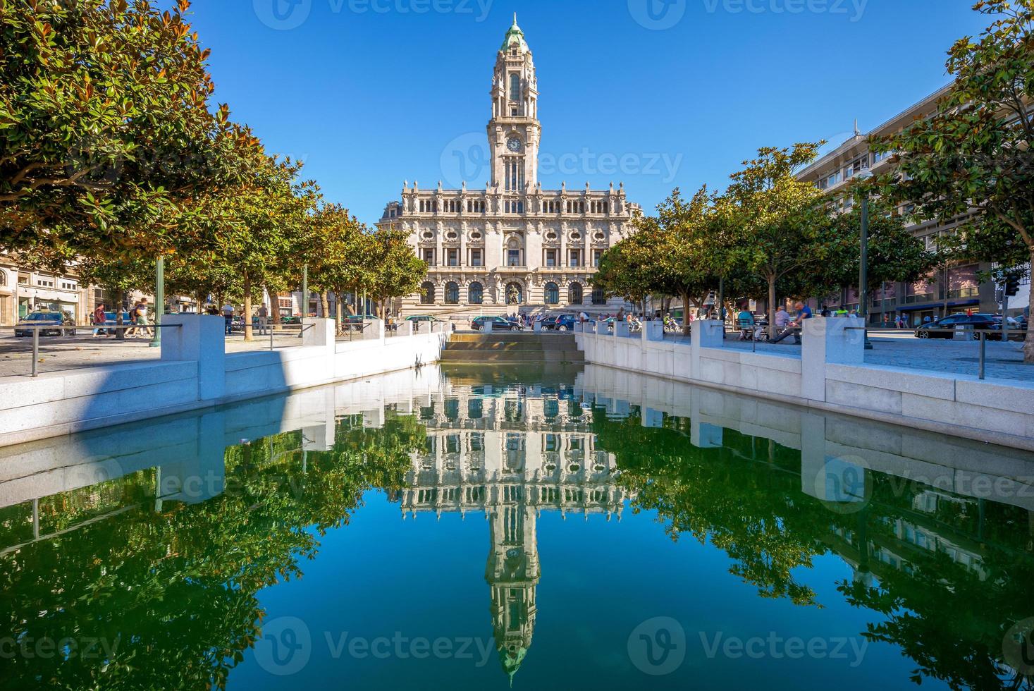 Das Rathaus von Porto ist das Wahrzeichen von Porto in Portugal foto