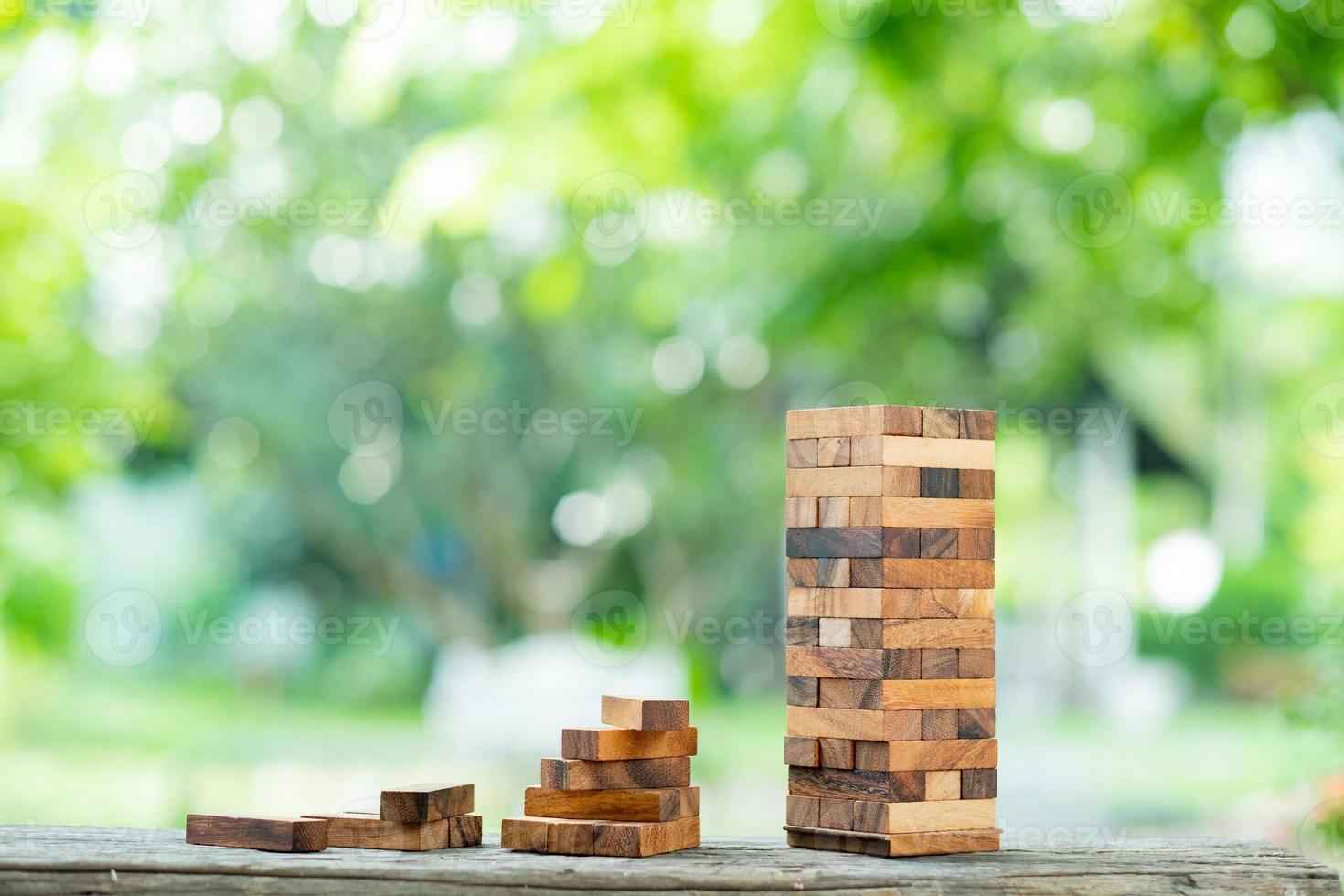 Holzklötze bauen, Plan und Strategie foto