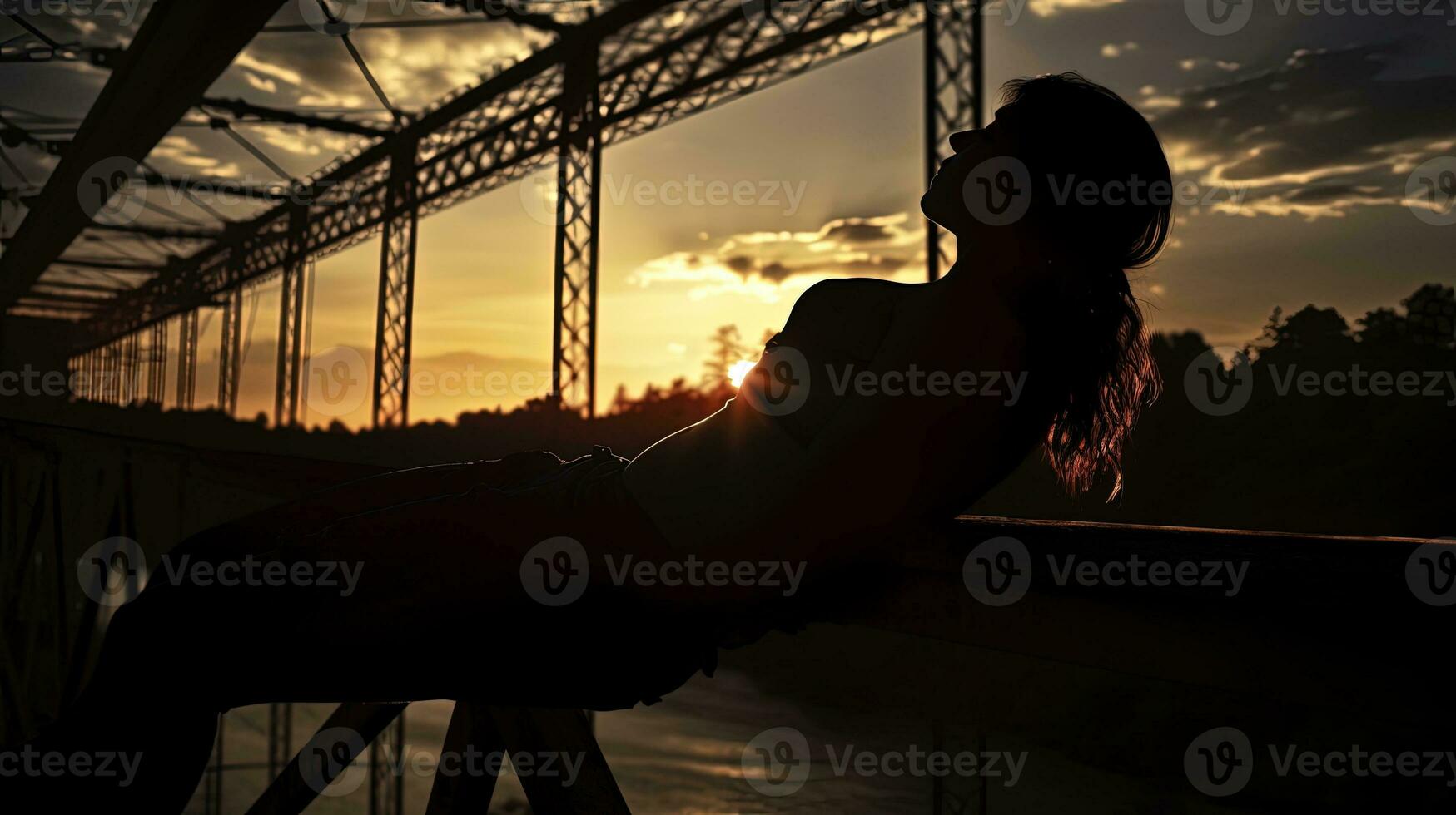 Mädchen Verlegung auf Brücke s Silhouette foto