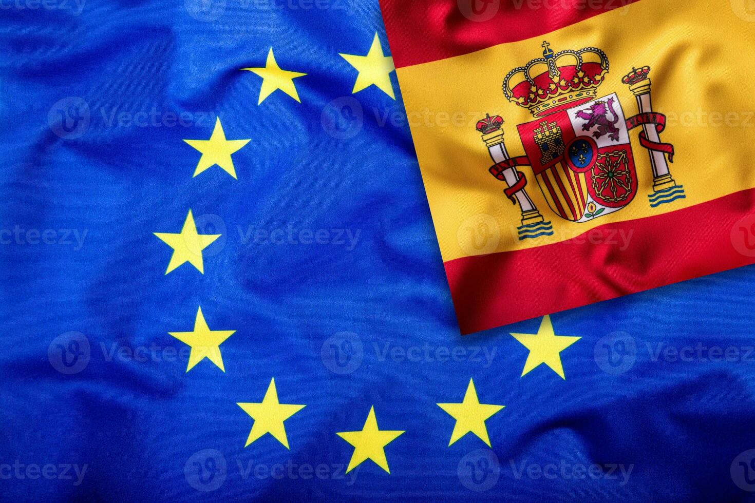 Flaggen von das Spanien und das europäisch Union. Spanien Flagge und EU Flagge. Flagge Innerhalb Sterne. Welt Flagge Konzept. foto