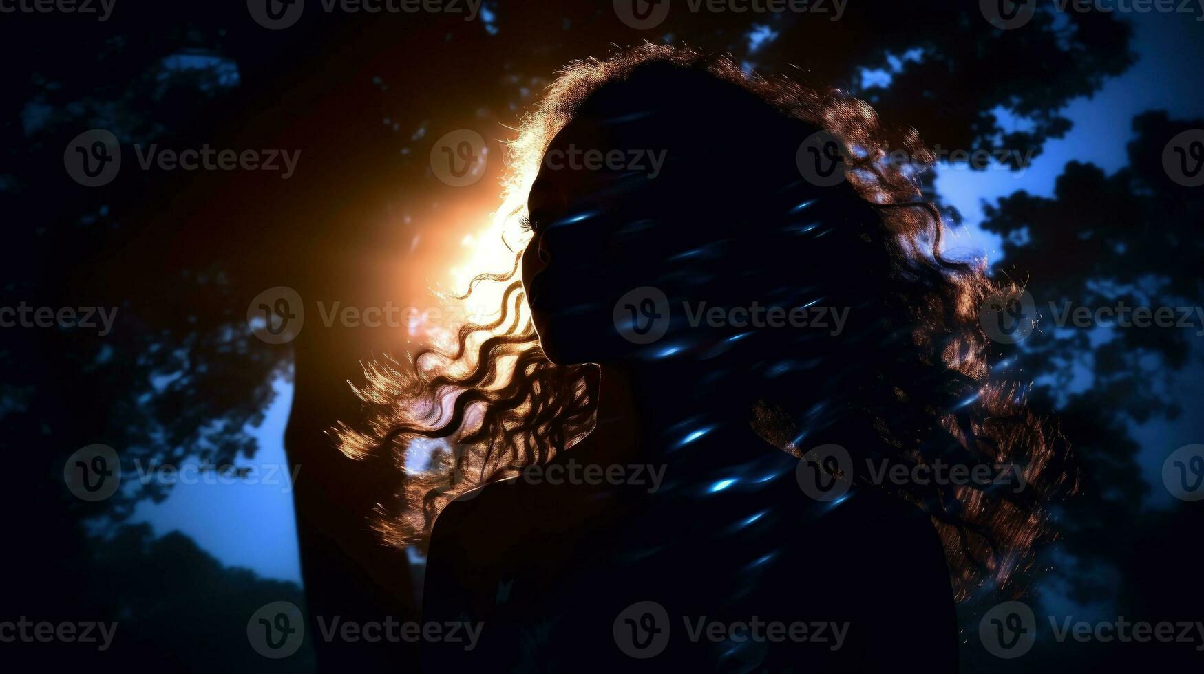 Illustration von ein zündete Frau s Silhouette abgebildet im ein Foto Stil