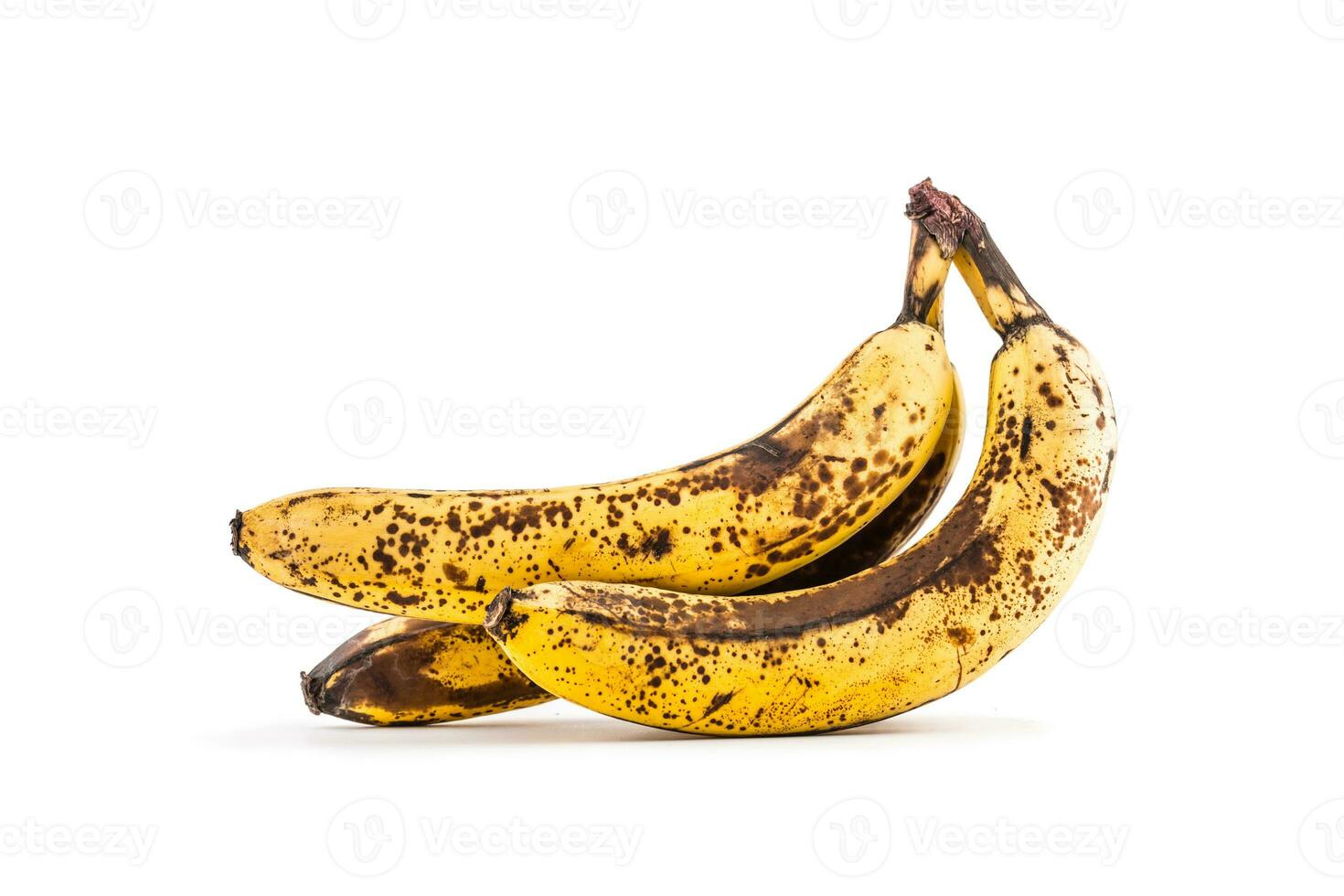 Banane. Über reif Bananen isoliert auf Weiß mit Schatten foto