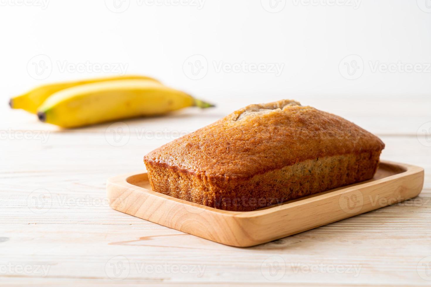 hausgemachtes Bananenbrot in Scheiben geschnitten foto