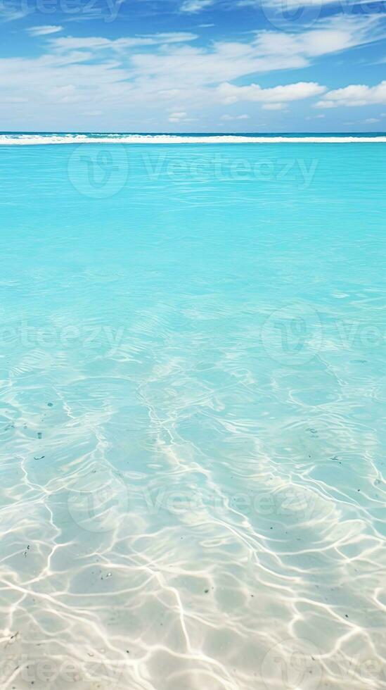 tropisch Strand mit Weiß Sand und Türkis Meer Wasser ai generiert foto