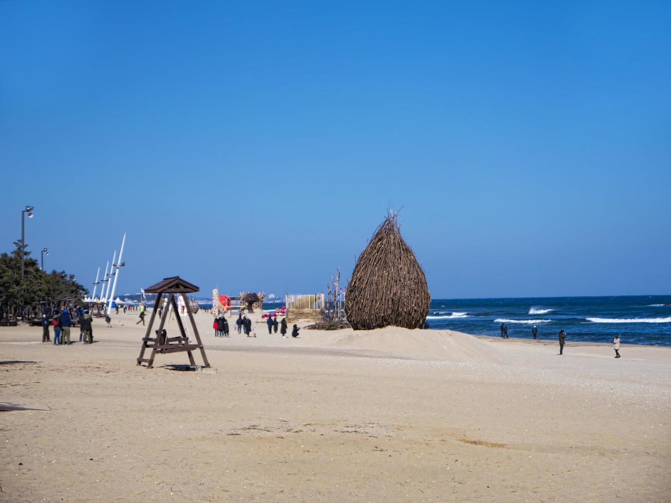 der strand von gangneung city, südkorea foto