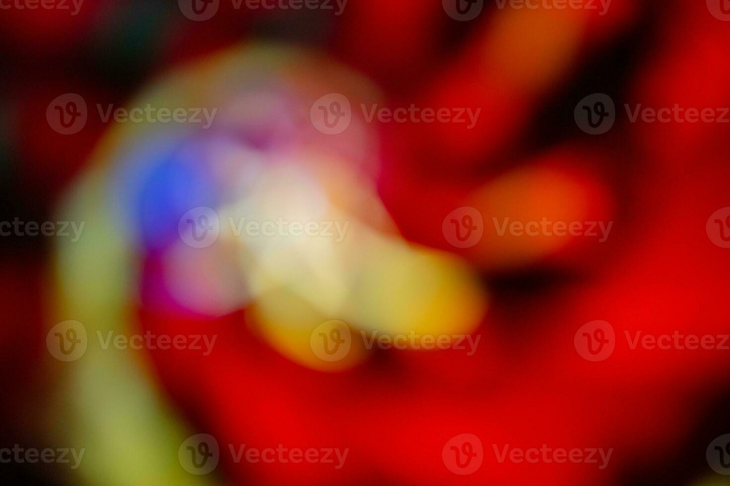 bunt Bokeh Hintergründe Kommen Sie im ein Vielfalt von Farben, einschließlich Rot, Blau, Weiß wie das Main Farbe wie das Main Farbe zum Mehrdimensionalität, und das Hintergrund ebenfalls schwarz. foto