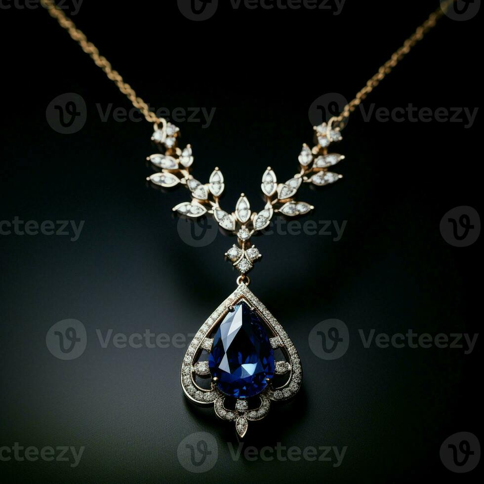 Diamanten mit das dunkel Blau Saphir Halskette auf ein schwarz Hintergrund. foto