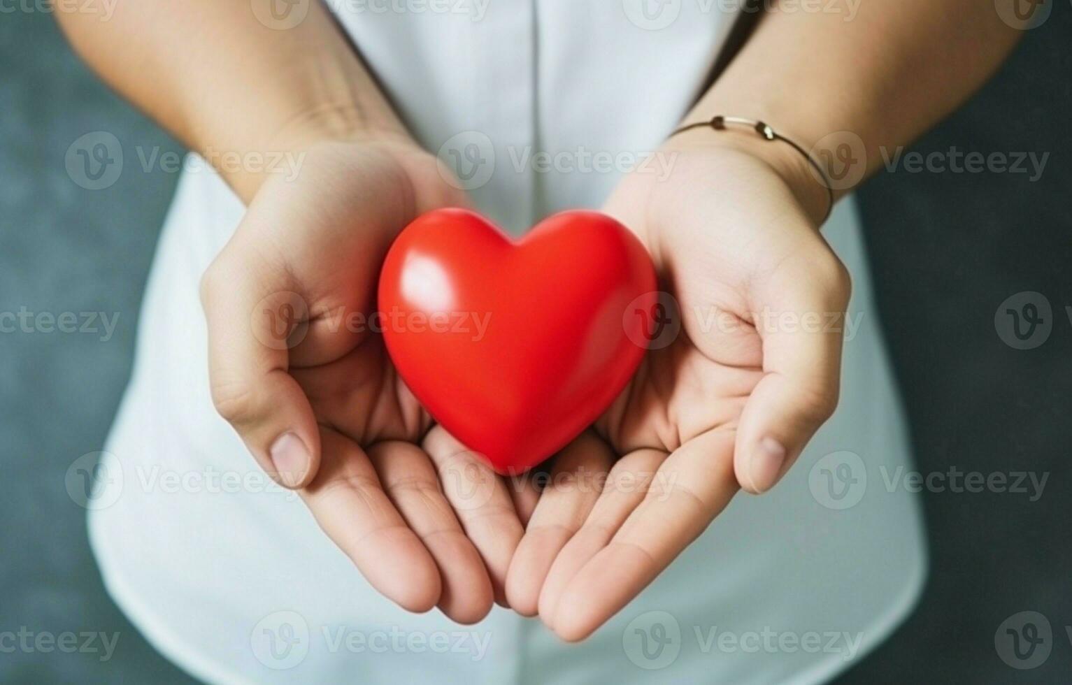 ein Mann gibt ein rot Herz zu ein Kind wie ein Paar im ein Krankenhaus, symbolisieren Valentinstag Tag. das Bild ist genommen von ein oben Aussicht mit Raum zum Text. foto