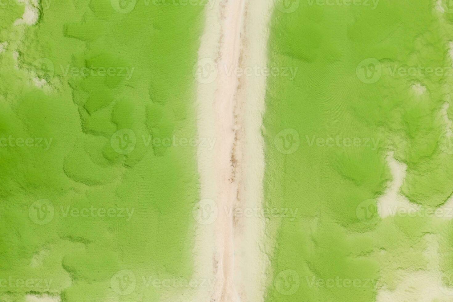das Grün Kochsalzlösung See, natürlich See Hintergrund. foto