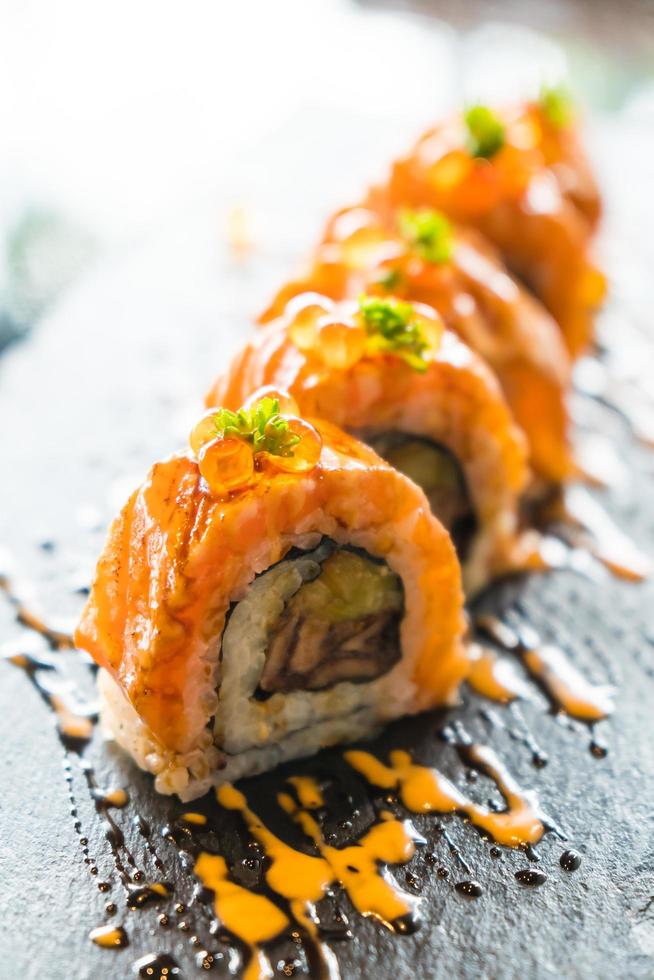 Sushi auf dem Tisch foto