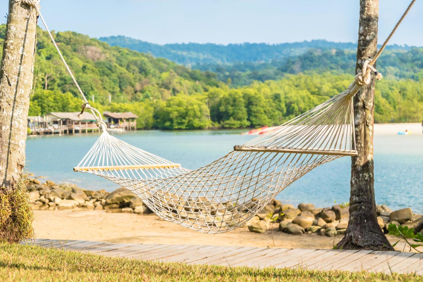 Hängematte am Strand und am Meer foto