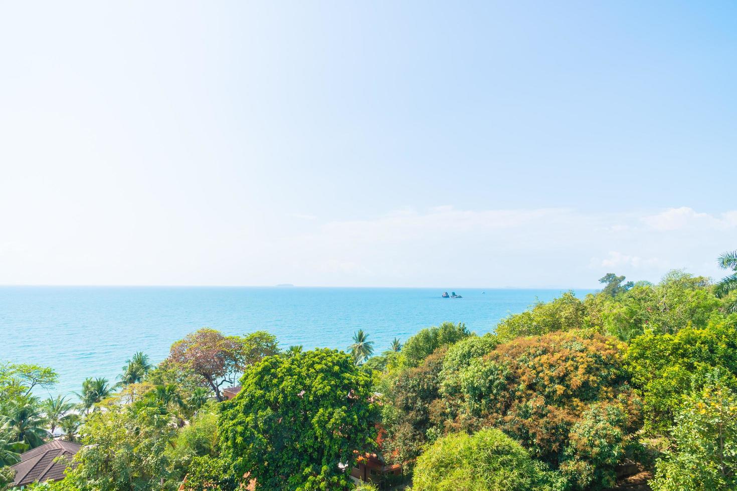 schöner Strand und Meer foto