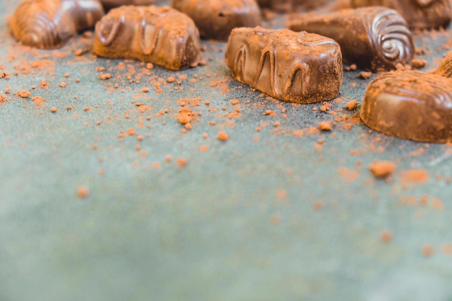 süßes Dessert mit dunkler Schokolade foto