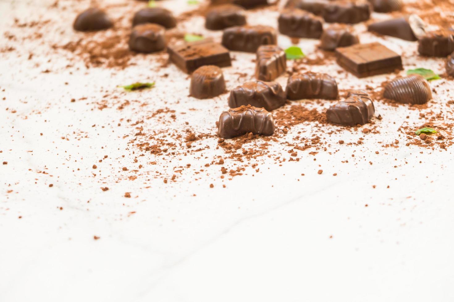 süßes Dessert mit dunkler Schokolade foto