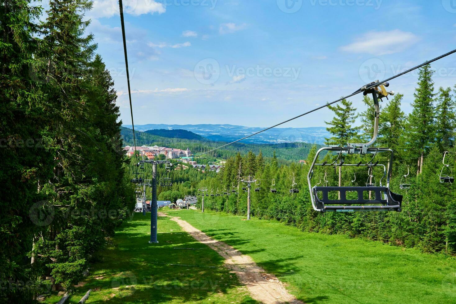 Berge mit öffnen Kabel Autos Aufzug, Karpacz, Polen foto