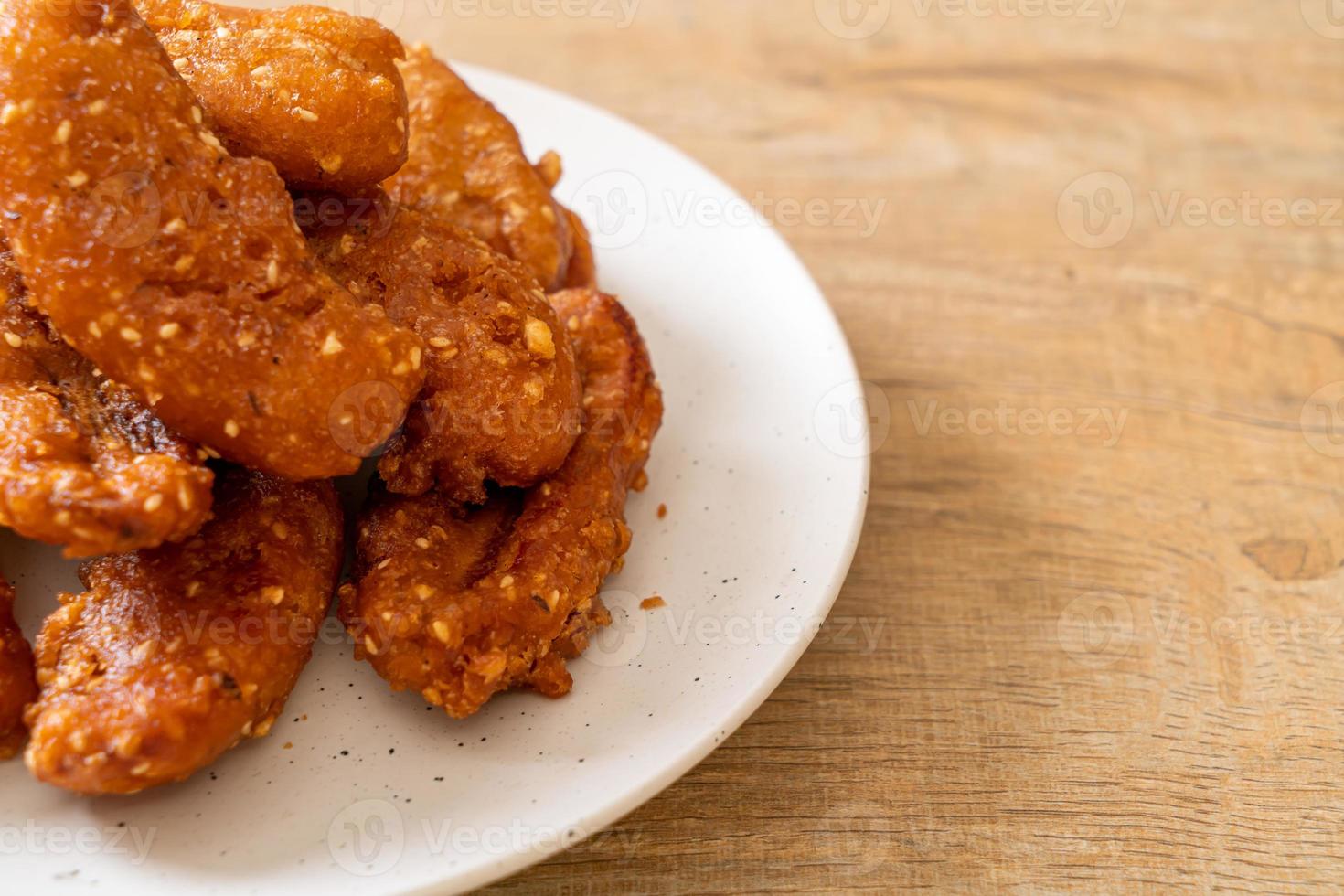 frittierte Bananen mit Sesam nach thailändischer Art foto